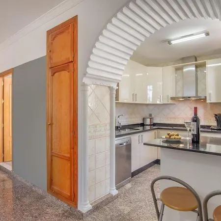 Comfortable In With Pool And Garden 68 M² Apartment